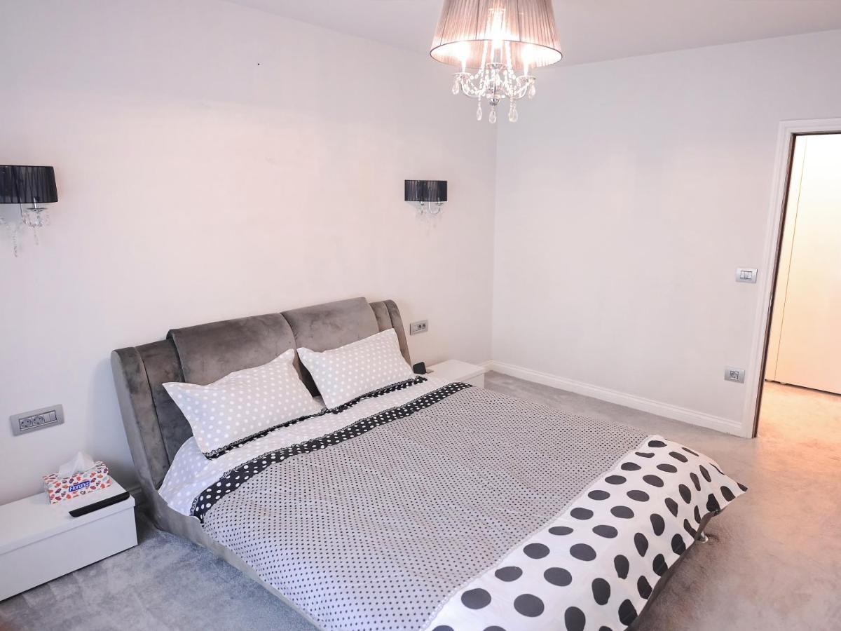 Ase Premium House Villa ซูชาวา ภายนอก รูปภาพ